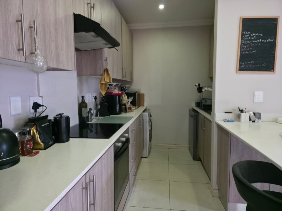 To Let 3 Bedroom Property for Rent in Parklands North Western Cape